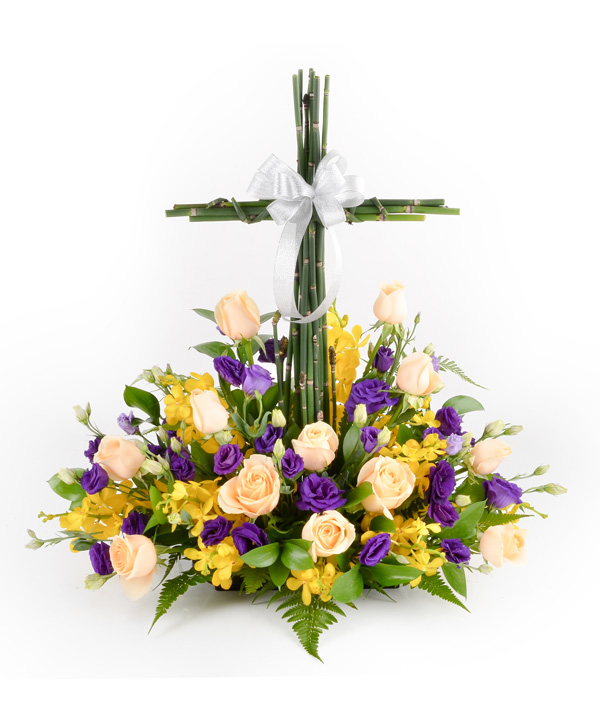 Condolence Flowers:Table Arrangement with Cross