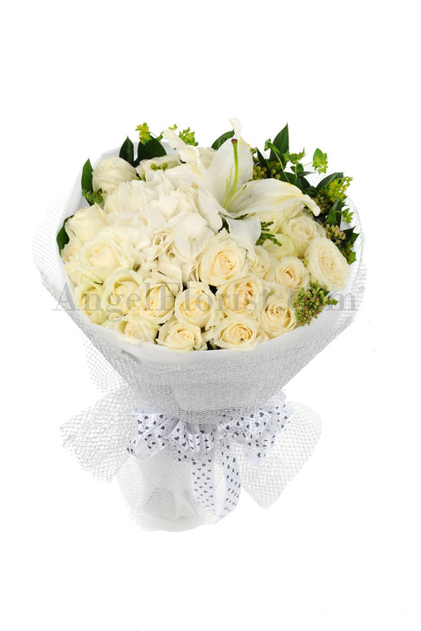 Hand Bouquet: White Queen