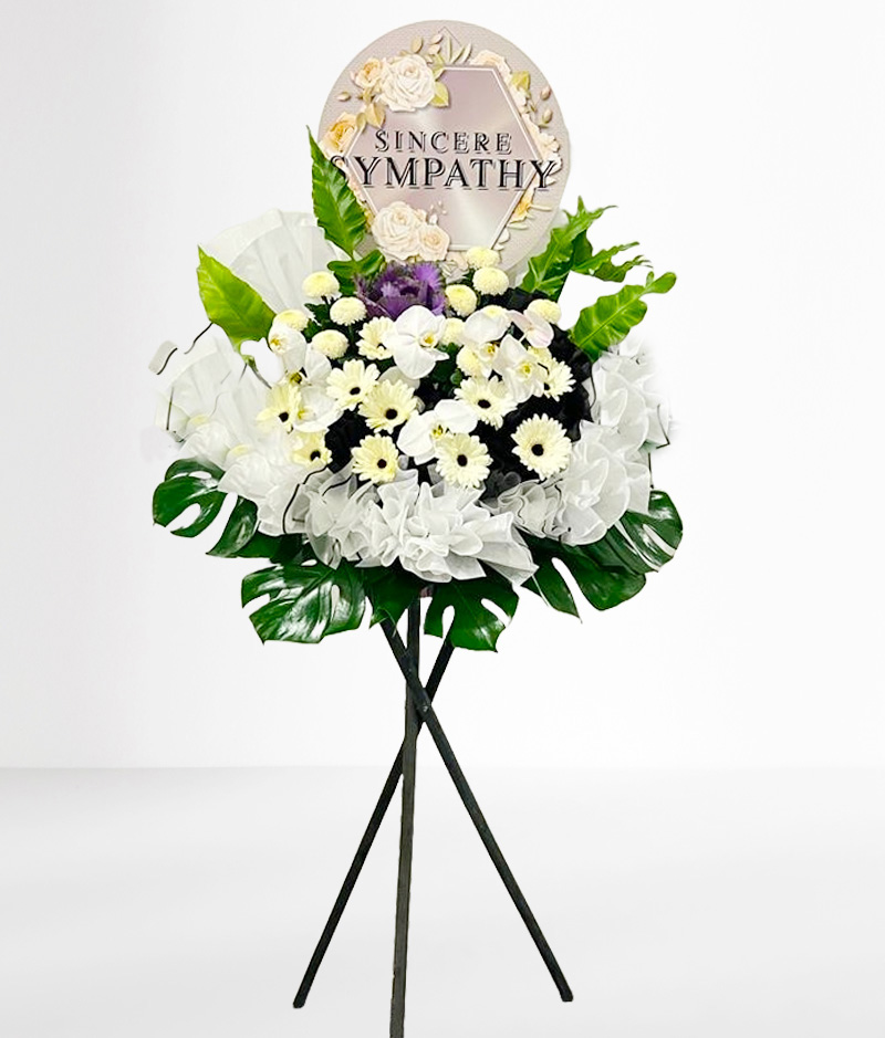 Wreath: Sincere Sympathy