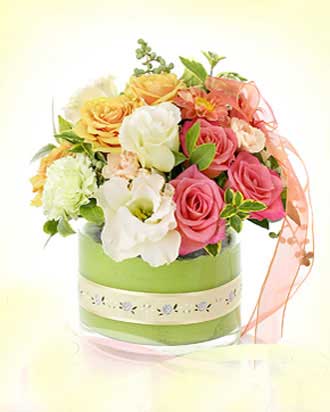Happy Birthday Flowers: Subtle Beauty