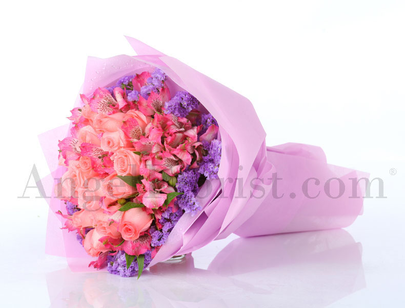 Hand Bouquet: Unrestricted Love