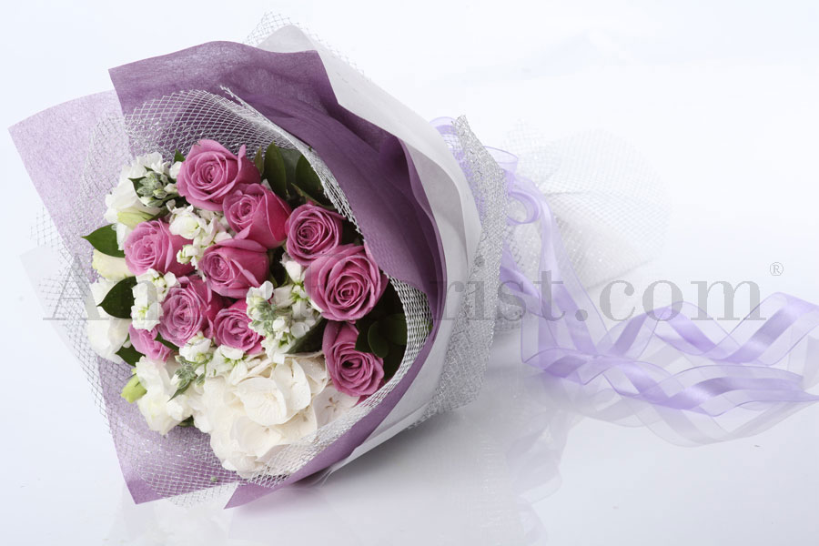 Hand Bouquet: Diamonds