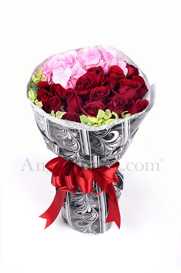 Flower Bouquet: Delicate Love (Pink-Red)