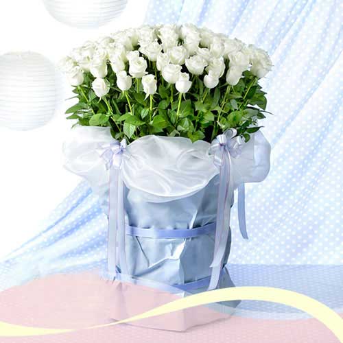99 Roses Bouquet: Gracious Purity