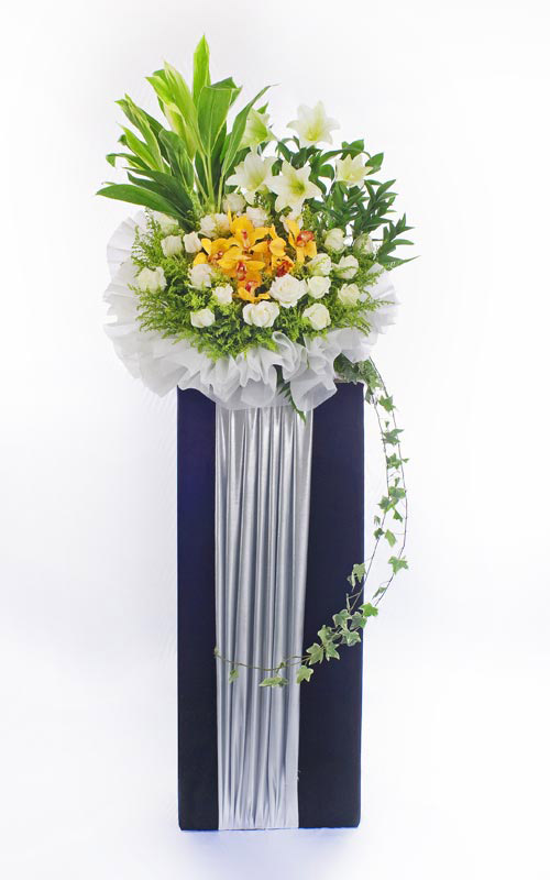 Funeral Wreaths: In Loving Memory