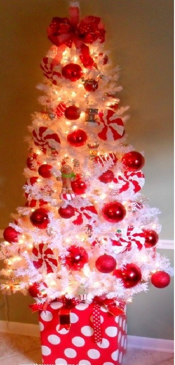 White Christmas Tree with Red Decoration
