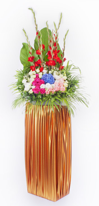 Opening Flowers Stand: Royale