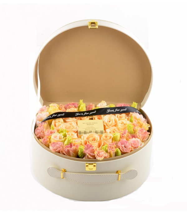 Mother's Day Gift (Flower+Perfume)