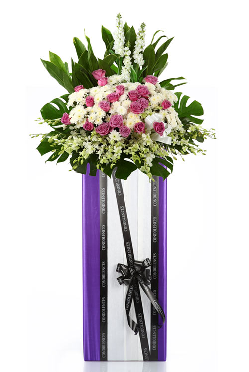 Condolence Flowers: Gracefully