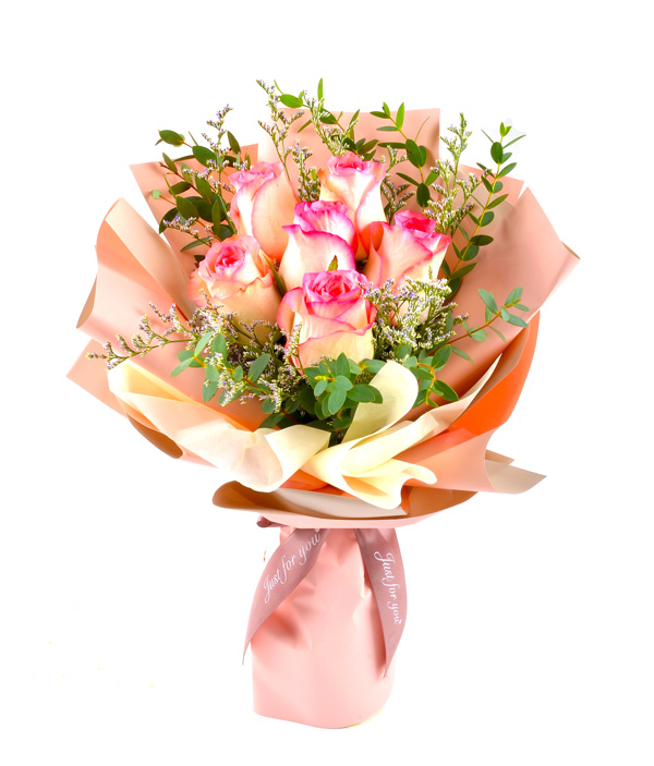 Hand Bouquet:Pretty in Pink