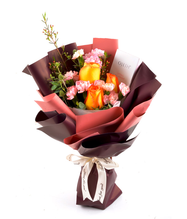 Hand Bouquet: The Star (with Ojesh)