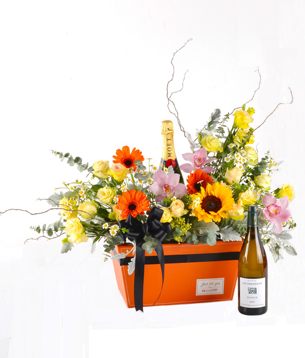 Wine hamper: A Beautiful Celebration
