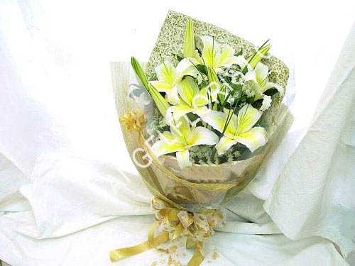Flower Hand Bouquet: Affection