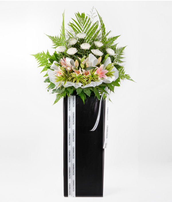 Condolence Wreath:Graceful Memory