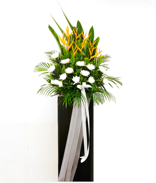 Condolence Wreath:Loving Solace