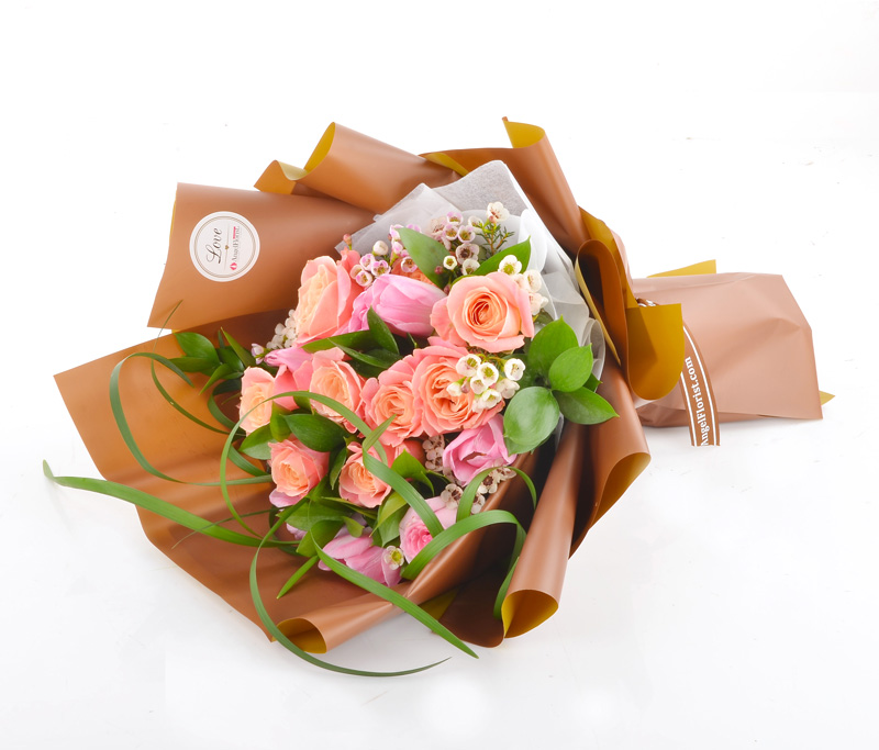 Hand Bouquet: Absolutely Stunning