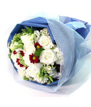 Hand Bouquet: Genuine Sentiment